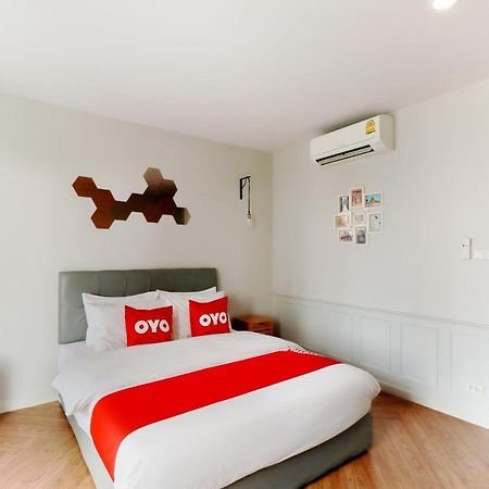 Bed and Breakfast Oyo 825 Casampika Чіангмай Екстер'єр фото