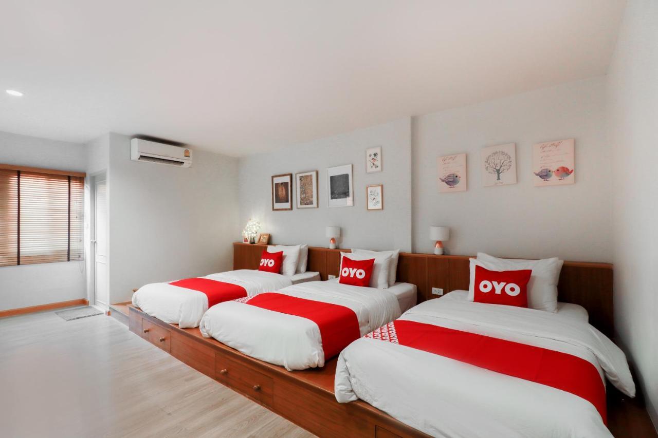 Bed and Breakfast Oyo 825 Casampika Чіангмай Екстер'єр фото
